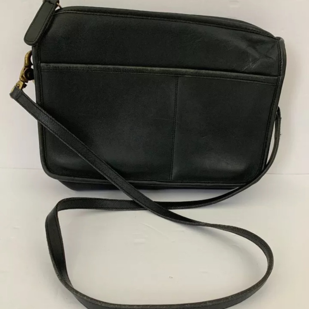 Vintage Authentic Coach Leather Crossbody Purse